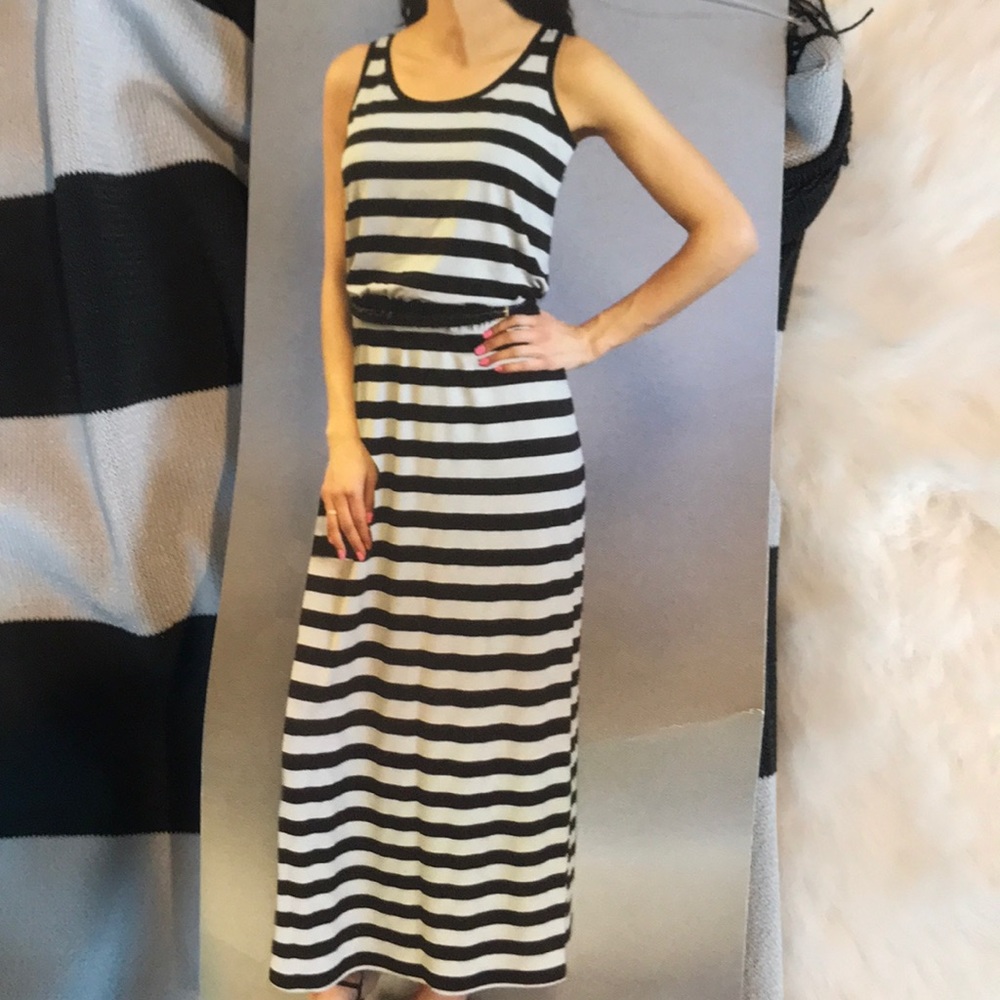 NWT Gray & Black Fever Maxi Dress with slits Sz S
